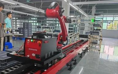 全國首個！花都區新型工業化數字服務中心投入運行，智能機器人銷售成亮點